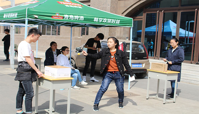公司举办“岁月正好，芳华依旧”第十二届女生节开幕式暨乐游园活动