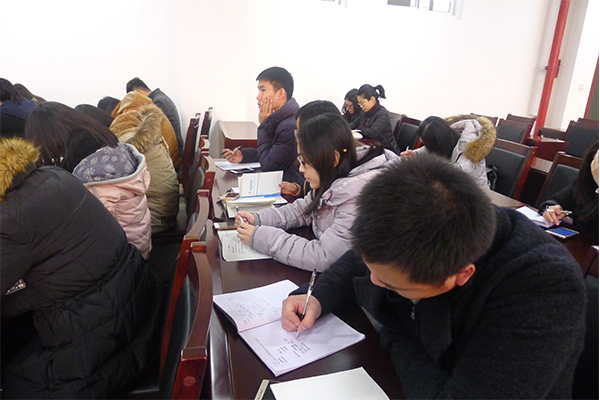 公司传达全国高校思想政治工作会议精神
