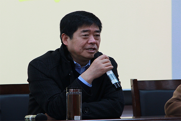吕永康副董事长为公司教职工解读高等教育内涵式发展