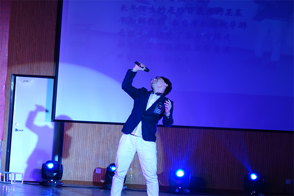 伟德国际betvlctor1946举行2016级新生开学典礼暨迎新晚会 伟德国际betvlctor1946举行2016级新生开学典礼暨迎新晚会