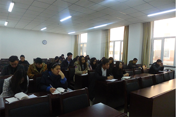 公司传达全国高校思想政治工作会议精神
